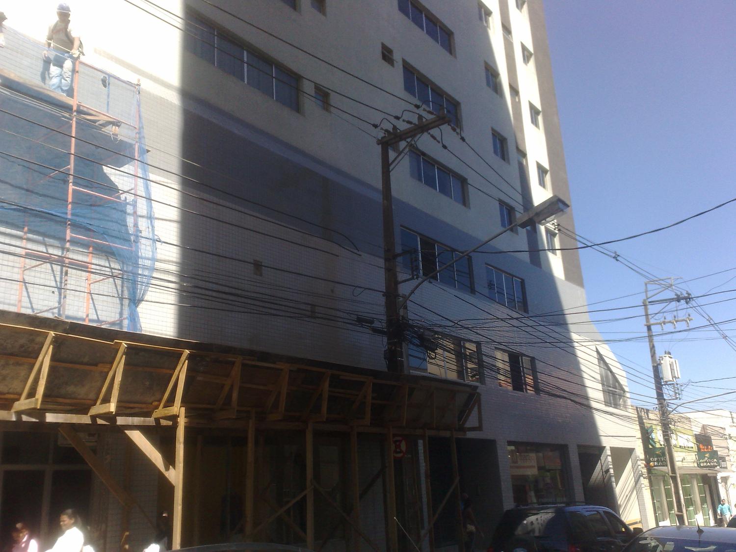 Reforma de fachada — edificação residencial central, Ponta Grossa/PR