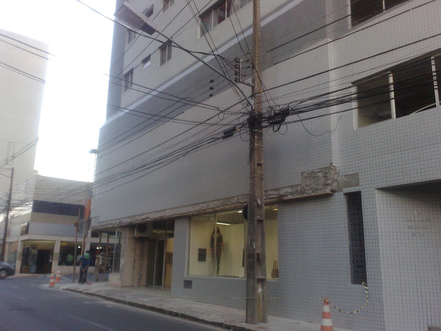 Reforma de fachada — edificação residencial central, Ponta Grossa/PR