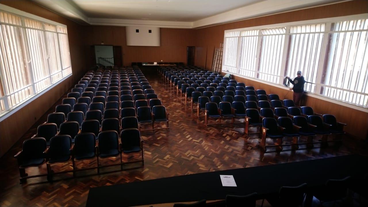 Marcenaria — Mobiliário institucional (UTFPR)